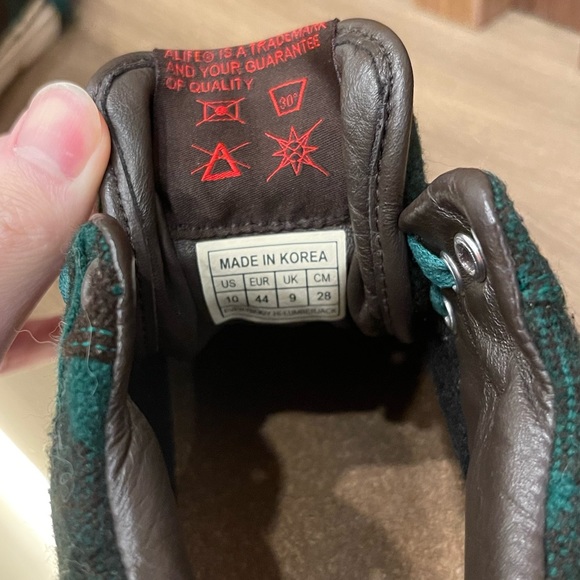 Alife nyc high-top checkered sneakers. - Picture 9 of 9